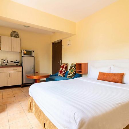 City View With Rooftop Pool - Studio Nairobi Exterior foto