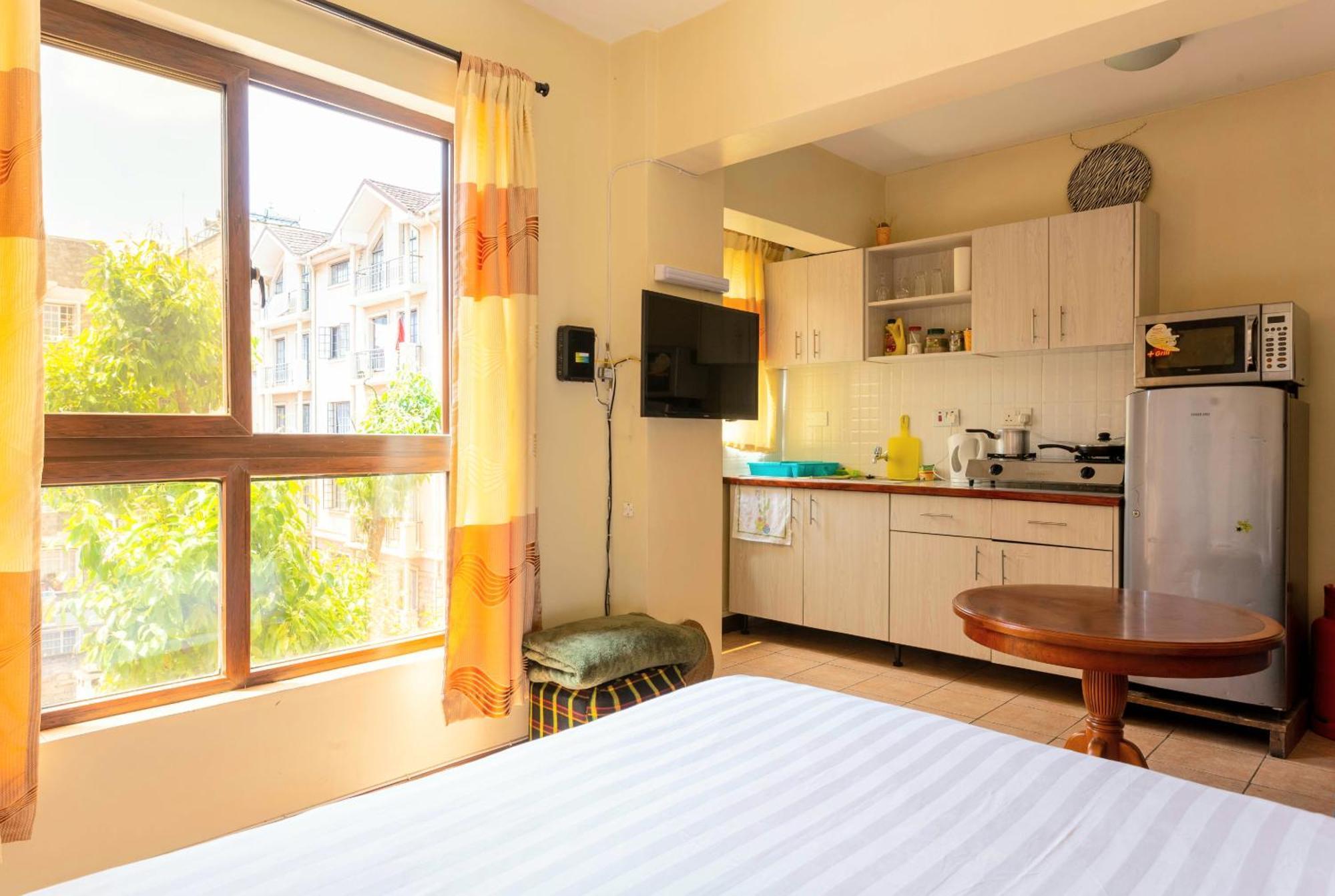 City View With Rooftop Pool - Studio Nairobi Exterior foto